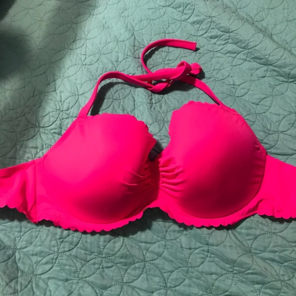 Victoria’s Secret bikini top
